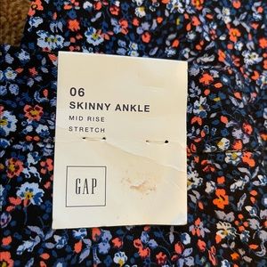 Gap Sz. 6 Ankle